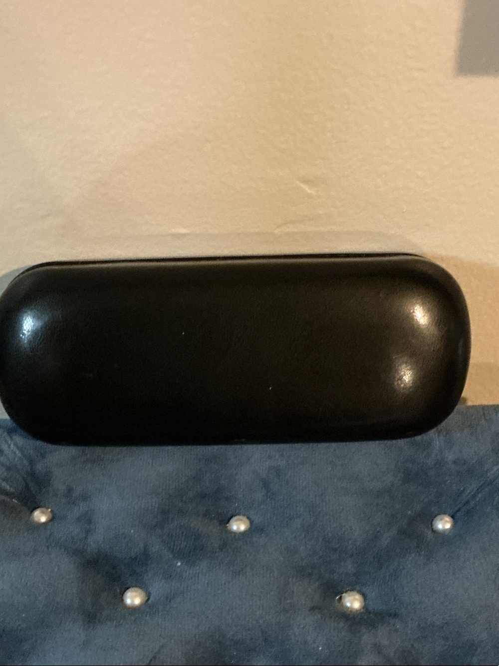 Hard Candy Black Sunglasses Eyeglass Glasses Case Pink Interior - Picture 3 of 4